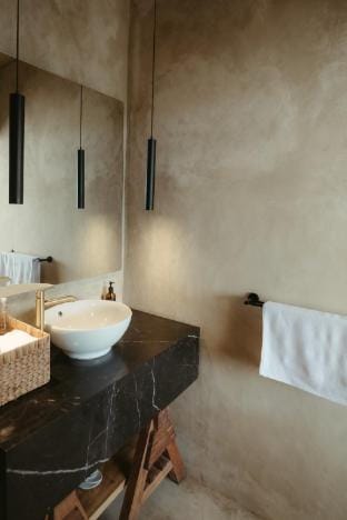 The Iggy Hotel Seseh Studio 1 (Sauna & Ice Bath) Vacation rental in Kediri