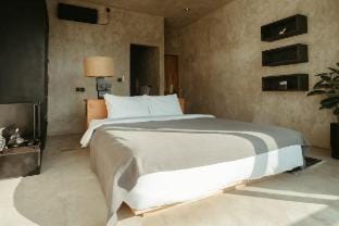 The Iggy Hotel Seseh Studio 1 (Sauna & Ice Bath) Vacation rental in Kediri