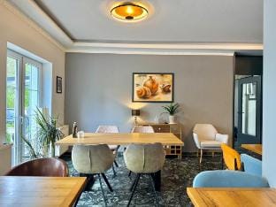 AR Boutique Hotel Heusenstam-CTR Vacation rental in Offenbach