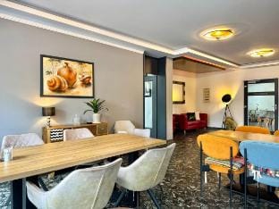 AR Boutique Hotel Heusenstam-CTR Vacation rental in Offenbach