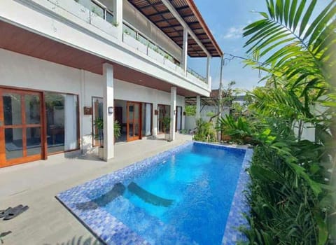 Casa Serena Cemagi Bed and Breakfast in Kediri