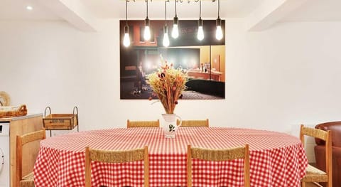 Exceptional flat - 3BD/8P - Trocadéro Hotel in Paris