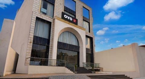 Hotel O by OYO The Suresh Mahal Resort Hotel in Jaipur