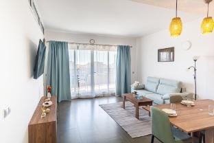 MAYA BAY SUITES Apartment in Alicante