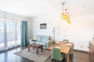 MAYA BAY SUITES Apartment in Alicante