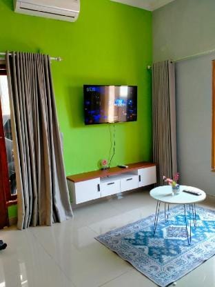 3 Bedroom Fully Furnished LC Home Vacation rental in Buleleng