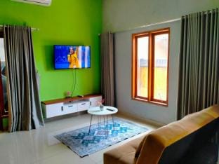 3 Bedroom Fully Furnished LC Home Vacation rental in Buleleng