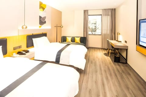 Home Inn Style Tianjin South Railway Station Huayuan Industrial Park Hotel in Tianjin
