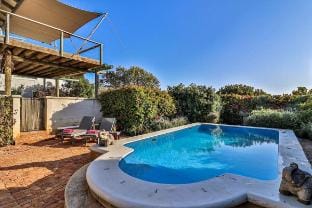 The Ocean Villa - beachfront home Vacation rental in Western Cape