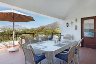 Winelands Golf Lodges 1 at De Zalze Villa in Stellenbosch