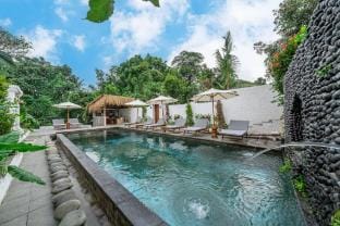 Sacred Jungle by EVDEkimi Hotel in Abiansemal