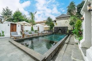 Sacred Jungle by EVDEkimi Hotel in Abiansemal