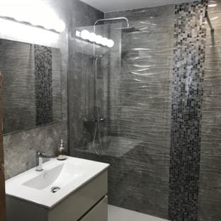 Modern Marina Apt Fantastic location Marina/Beach Apartment in Estepona