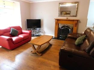 Cosy 2 Bed Apartment in Crossford, near Lanark Vacation rental in England