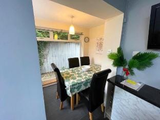 Cosy 2 Bed Apartment in Crossford, near Lanark Vacation rental in England