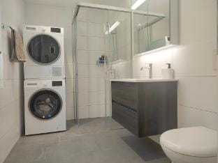 Blausee 5min I Interlaken 20min I gratis Parkplatz Apartment in Canton of Valais