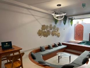 Kahuni Villa Villa in North Kuta