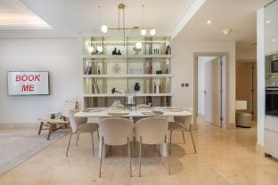 Relaxing 3BR in Palm Jumeirah with Beach Views Apartment in Dubai