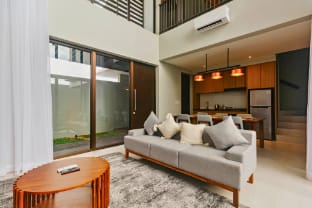 Resvara F27 - 3BR Private Pool Villa in Ciputra Villa in Kediri