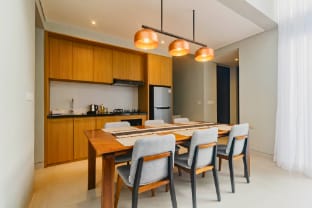 Resvara F27 - 3BR Private Pool Villa in Ciputra Villa in Kediri