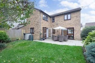 Stylish 5-Bed Detached Home Close to Cheltenham Vacation rental in Cheltenham