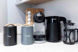 The Black Swan - Modern Apartment By Historic Gloucester Quays Apartment in Gloucester