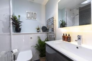 Cosy 2-Bed Apartment in Tivoli Apartment in Cheltenham