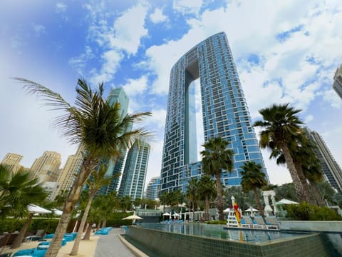 SettlerHomes - Address Tower - Beach Access Hotel in Dubai