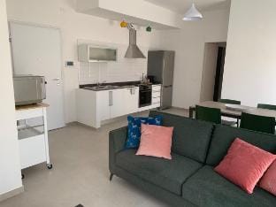 Brand New Apartment 2 bedrooms sleeps 4 Vacation rental in Cagliari