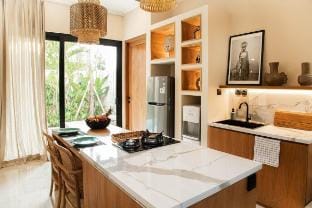 PROMO! New Lux 1 bedroom villa, 2 minutes to beach Villa in North Kuta