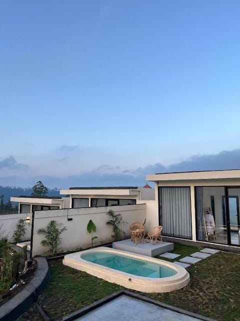 Rumah pinggan private pool Hotel in Karangasem Regency
