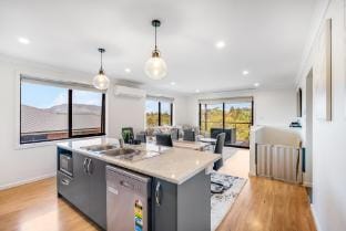 New & Stylish Home in Peaceful Location Vacation rental in Hobart