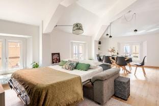 Green Lux-Via Canalino| Pass ZTL&Parking A/C WiFi Vacation rental in Modena