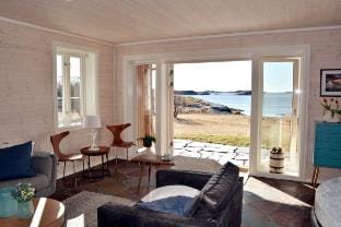 Lille Herstrand - A unique seaside getaway Vacation rental in Nordland, Norway