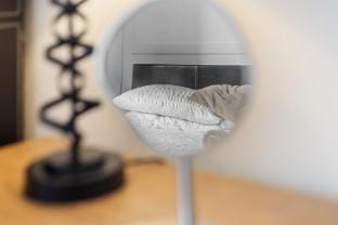 Cozy Retreat 9 Mins to Leeds City Centre & LGI Vacation rental in Leeds