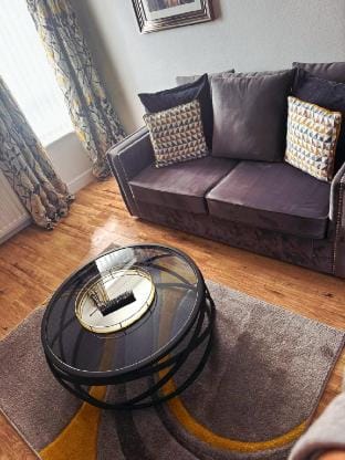 Egremont 2-BR flat with Free Parking & Wi-Fi Vacation rental in Copeland District