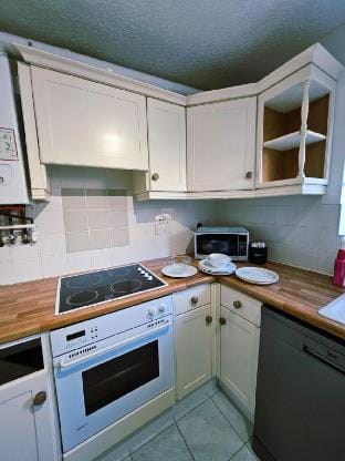 Egremont 2-BR flat with Free Parking & Wi-Fi Vacation rental in Copeland District