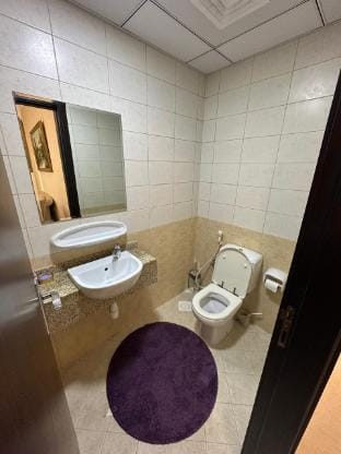 Big flat 3 bedroom with all services Apartment in Al Sharjah