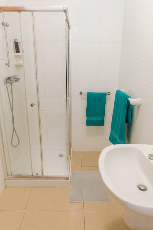 Modern Penthouse 2 Bedrooms & 2 Spacious Terraces Apartment in Sliema