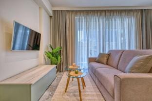 Official Mercury Suites | With Rooftop Pool Access Apartment in Saint Julians