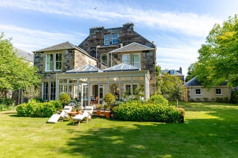 Private and Prestigious Luxury Home Country House in Edinburgh