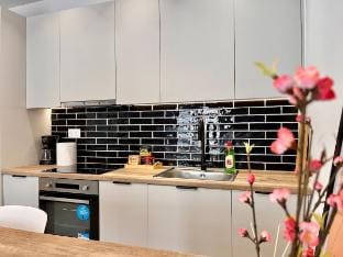 Chic getaway near Stavros Niarchos Vacation rental in Kallithea