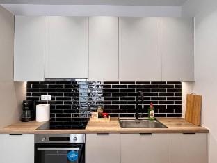 Chic getaway near Stavros Niarchos Vacation rental in Kallithea