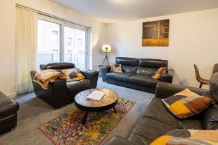 Dundee City centre apartment - 3 bedrooms sleeps 6 Vacation rental in Dundee