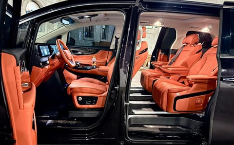 Rizq Villa Dorm Room Hotel in Dubai