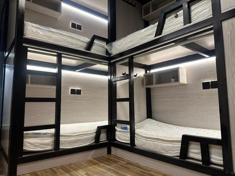 Affordable Luxury Capsule Bed in Barsha Near Metro Hotel in Dubai