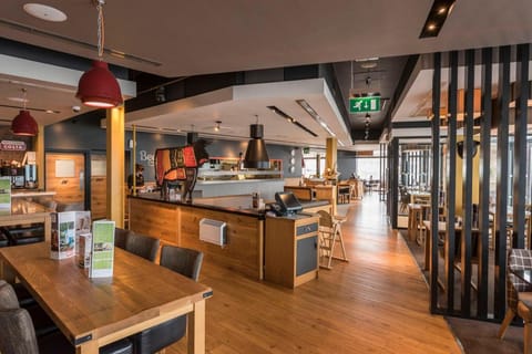 Premier Inn Birmingham Longbridge Hotel in Birmingham