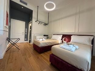 MARI LUXURY ROOM’S And SUITES Apartment in Bari
