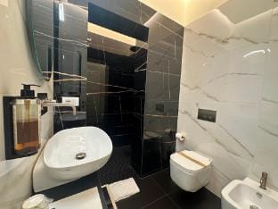 MARI LUXURY ROOM’S And SUITES Apartment in Bari