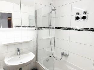 3 Zimmer Wohnung mit Sauna Apartment in Pforzheim